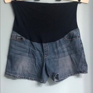Full panel Maternity shorts
